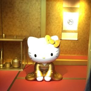 Meet your Posher, Linda